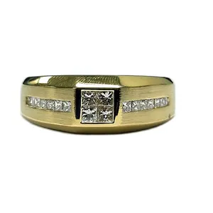 Direct HK Wholesaler Shinning Handsome Fellow Brother Folk Jewelry 18k Yellow Gold Princess Diamond Small Gents Ring For Man