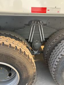 Camion benne Sinotruk HOWO TX 6x4 neuf, 371 CV, 10 roues, poids lourd, pour <span class=keywords><strong>le</strong></span> transport <span class=keywords><strong>de</strong></span> sable et <span class=keywords><strong>de</strong></span> pierres dans l'exploitation minière - Product Image 3