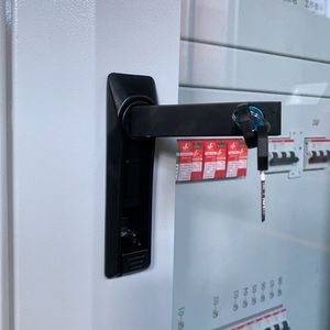Offre Spéciale : Boîtier de Distribution d'Énergie CF MDrail-E – Caractéristiques de Configuration Uniques pour Équipements Couramment Utilisés - Product Image 2