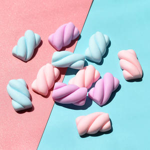 Cabochons en résine en forme de barbe à papa en gros pour la décoration de scrapbooking, épingles à cheveux et coques de téléphone DIY - Product Image 1