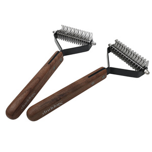 Spazzola Districante in Legno di Noce <span class=keywords><strong>per</strong></span> <span class=keywords><strong>Cani</strong></span> e Gatti, Spazzola <span class=keywords><strong>per</strong></span> la Toelettatura e la Rimozione del Pelo, Tagliacapelli a Doppia Faccia in Metallo e Legno, Prodotto in Cina - Product Image 1