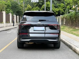 <span class=keywords><strong>Ford</strong></span> <span class=keywords><strong>Edge</strong></span> L 2.0T EcoBoost AWD 2024, SUV Familiare di Medie <span class=keywords><strong>Dimensioni</strong></span> a 7 Posti, Alimentazione a Benzina - Product Image 3