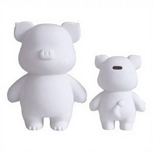 Figura Decorativa de Cerdo Pintada a Mano con Temática Animal en Resina, Adorno Artístico Fluido para el Día de los Inocentes - Product Image 4