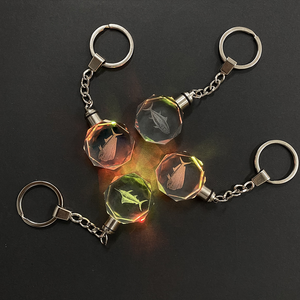 Nouveauté, cadeau promotionnel, porte-clés en cristal 3D avec lumière LED, porte-clés personnalisé avec logo de voiture, porte-clés en cristal K9 - Product Image 1