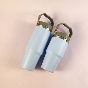 Vaso Térmico de Viaje Stanleys de Acero Inoxidable de 30oz con Aislamiento al Vacío y Asa en Oferta - Product Image 5