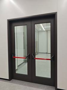 Fabricación en China, <span class=keywords><strong>puerta</strong></span> de vidrio resistente al fuego de acero de 1 hora comercial, <span class=keywords><strong>puerta</strong></span> de vidrio contra incendios de Metal hueco con <span class=keywords><strong>barra</strong></span> de pánico listada por UL para Hotel - Product Image 5