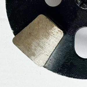 <span class=keywords><strong>Disque</strong></span> de meulage carré grand format 100 mm pour sols en béton époxy durci et ciment - Bloc de meulage spécialisé - Product Image 4