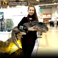 Marionnette à main Carnotaurus pour bébé MyDino