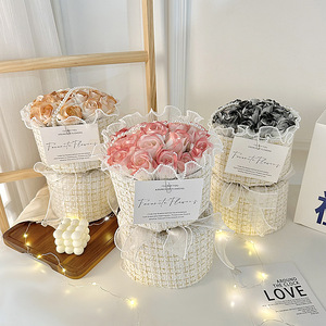Ramo de Flores de Jabón Artificial en Forma de Rosa Colorida, Estética Femenina, Ideal para Regalo de Cumpleaños de Mejor Amiga, Cubo de Abrazos - Product Image 3