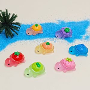 Accessoires <span class=keywords><strong>de</strong></span> coque <span class=keywords><strong>de</strong></span> téléphone Cheng Shi, artisanat en résine populaire, motifs fraise, <span class=keywords><strong>tomate</strong></span>, tortue, écologiques et peints à la main - Product Image 1