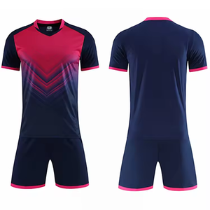 Conjunto de Fútbol Personalizable al por Mayor en Azul Claro y Blanco, Ropa Deportiva Premium Transpirable, Camisetas de Fútbol de Secado Rápido - Product Image 3