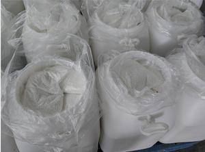 <span class=keywords><strong>Produits</strong></span> chimiques pour le traitement de l'eau des piscines, acide trichloroisocyanurique (TCCA) CAS : 87-90-1, sous forme de comprimés, de poudre et de granulés, en fûts - Product Image 4