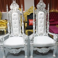 Trône moderne blanc style Roi Lion, fauteuil artisanal en tissu de luxe pour mariages, salons, villas, événements, ateliers et sous-sols
