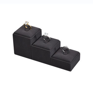 Nuevo Set de Exhibición de Joyería Negra para Escaparates, Soporte de Exhibición de Collares y Anillos, Exhibidor de Joyas de Cuero PU - Product Image 5