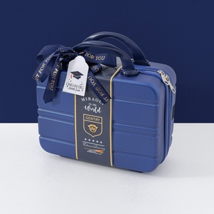 Tutina Estiva in Cotone per <span class=keywords><strong>Neonato</strong></span> <span class=keywords><strong>Maschio</strong></span>, Manica Corta, Finitura Morbida Spazzolata con Dettagli a Bottoni; Perfetta per il Primo Mese, 100 Giorni/Primo Compleanno - Product Image 4