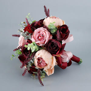 Ramos de Novia de Seda Estilo Europeo con Rosas Artificiales, Utilizados como Ramos para Novias y Damas de Honor en Bodas - Product Image 5