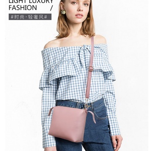 กระเป๋าถือดีไซน์แบรนด์ดังพร้อมโลโก้สั่งทำพิเศษสำหรับสุภาพสตรี ชุดกระเป๋าถือสำหรับสุภาพสตรี - Product Image 3