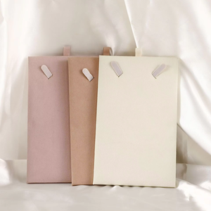 Tarros y Contenedores Rectangulares Lavables para Almacenamiento de Joyas con Cierre de Cierre de Hebilla, Logotipo Personalizado EQ, 13.5x19.5cm y 10.5x17.5cm, Modelo EQ3489 - Product Image 6