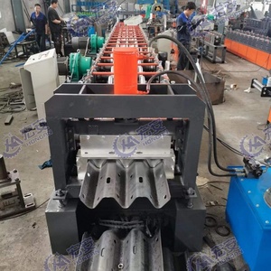 รั้วกั้นทางหลวงคุณภาพสูงแบบอัตโนมัติควบคุมด้วย PLC รุ่นสามคลื่นความเร็วสูง โครงสร้างอะลูมิเนียมอัลลอยด์ พร้อมเกียร์บ็อกซ์ - Product Image 4