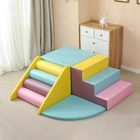 Équipement de jeu intérieur en PVC et éponge de haute qualité pour espace de jeu intérieur, combinaison de canapés adorables en forme de fruits