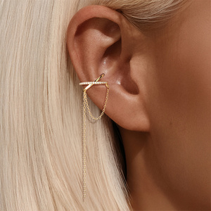 Pendiente de Oreja Minimalista de Plata de Ley 925 con Baño de Oro de 18K y Circonitas, Diseño Floral, Estrella, Cruz, Línea, Borla, Colgante, para Cartílago - Product Image 2