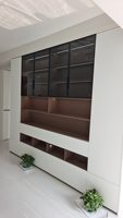 Meuble TV moderne extensible pour salon avec vitrine, idéal pour appartement