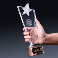 Médailles créatives personnalisées du trophée Aigle en cristal avec base en bois massif Trophée en cristal Toutes les occasions Sports Souvenir Cadeau plaques Trophée
