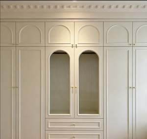 Luxury Bedroom Wardrobe Set Solid Wood Material with <b>Mirror</b> Sliding Doors Large <b>Storage</b> Capacity for Home - Product Image 3