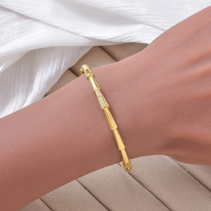Zeadear Venta al por Mayor de Brazaletes Unisex de Acero Inoxidable Segmentado, Chapados en Oro de 18k, con Circonitas, Anticorrosión, Pulidos y Resistentes al Desgaste - Product Image 2