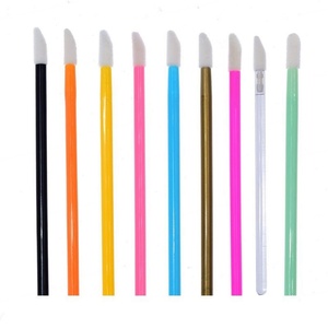 50 applicateurs jetables pour brillant à lèvres, bâtonnets de rouge à lèvres, pinceaux de maquillage pour les lèvres, brosses à cils, outils de beauté - Product Image 2