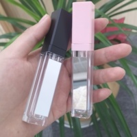 Tubes de brillant à lèvres LED rose et noir de 8,5 ml avec miroir, conteneur vide pour huile à lèvres et emballage personnalisé avec logo