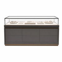 Maßgefertigte Wandmontierte Schmuckvitrine Metallrahmen Holzrückwand Glas LED-Vitrine für Schmuckgeschäfte Großhandel