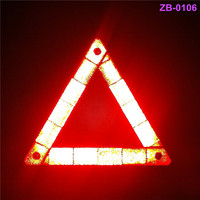 Triangle de signalisation routière en plastique rouge DOT pour le marché américain, triangle de signalisation d'urgence à LED, design pliable pour utilisation en voiture