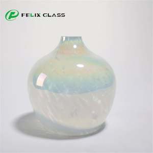 Muestra Gratuita OEM China Fabricante de Lámparas Colgantes LED de Globo de Cristal Soplado a Mano para Interiores con Colores Personalizados - Product Image 3