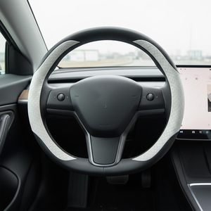 Funda para Volante Ultrafina en Forma de D, de Cuero Acolchado, Transpirable, con Agarre Mejorado y Resistente al Desgaste para Model 3 y Model Y - Product Image 2