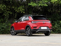 VW T-Roc Семейный внедорожник, 8 подушек безопасности, рейлинги на крыше, 17-дюймовые диски для дистрибьюторов