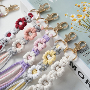 Insi Estilo nórdico hecho a mano tejido teléfono móvil cadena Margarita flor mosquetón llavero creativo bolsa colgante y colgante regalo - Product Image 3