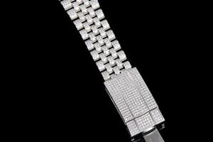 Montre de luxe en moissanite de style japonais, diamant synthétique étincelant, pour la vente en gros - Product Image 2