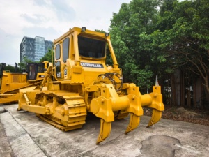 Bulldozer sobre orugas CATD7G importado original japonés usado Caterpillar D6R D7G D6G D6D D4C D5K Bulldozer para la venta - Product Image 5