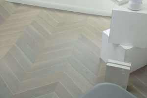 Revêtement de sol en bois massif multicouche décoratif pour la maison d'approvisionnement d'usine pour la conception de salon - Product Image 4