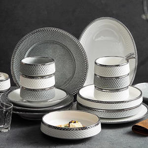 Service de table ensemble de bols et d'assiettes en porcelaine vaisselle d'intérieur bol en céramique avec bordure argentée - Product Image 1