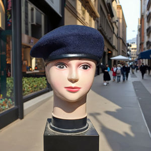 Chapeau béret en laine de haute qualité Style unisexe personnalisé en gros couvre-chef pour adultes pour un usage formel quatre saisons imprimé par sublimation saoudien - Product Image 1