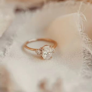 Bague de fiançailles ovale en or véritable 14 carats avec moissanite VVS de <span class=keywords><strong>2</strong></span> carats pour femme MaiYi - Product Image 3