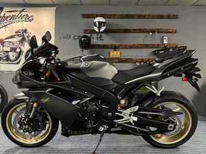 <span class=keywords><strong>Moto</strong></span> sportive <span class=keywords><strong>Yamaha</strong></span> YZF-R1 1000cc à quatre cylindres en ligne refroidie par eau - Product Image 6