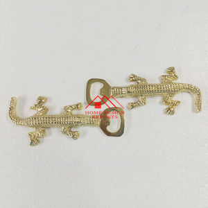 Abrebotellas de latón pulido para Barware Nightclub Party Decor Best Seller Abrebotellas de metal de latón - Product Image 2