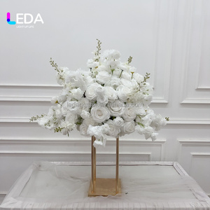 ลูกบอลดอกไม้ประดิษฐ์ LEDA Custom 50 ดอก กุหลาบขาวผสมผสาน สำหรับตกแต่งโต๊ะงานแต่งงาน ของประดับตกแต่งงานแต่งงาน - Product Image 2