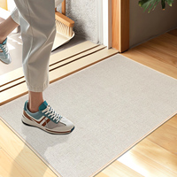 Tapis d'intérieur lavable et rembourré antidérapant en polyester à poils coupés avec dos en caoutchouc pour la maison
