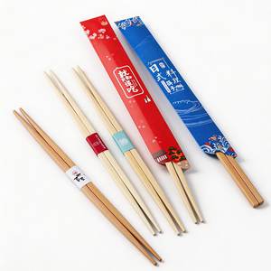 <span class=keywords><strong>Baguettes</strong></span> jetables en <span class=keywords><strong>bois</strong></span> à <span class=keywords><strong>finition</strong></span> lisse, conçues pour une prise en main confortable et une manipulation facile pendant les repas - Product Image 1