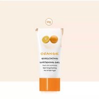 Gel exfoliant blanchissant à l'orange naturel, végétalien et biologique avec de la vitamine C et de l'acide hyaluronique pour un nettoyage en profondeur et l'élimination des points noirs