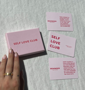 Op maat gedrukte roze matte kaarten met mooie en positieve affirmaties, inclusief papieren doosje - Product Image 1